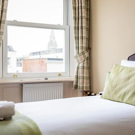 Crossways Guest House كيلتنهام المظهر الخارجي الصورة