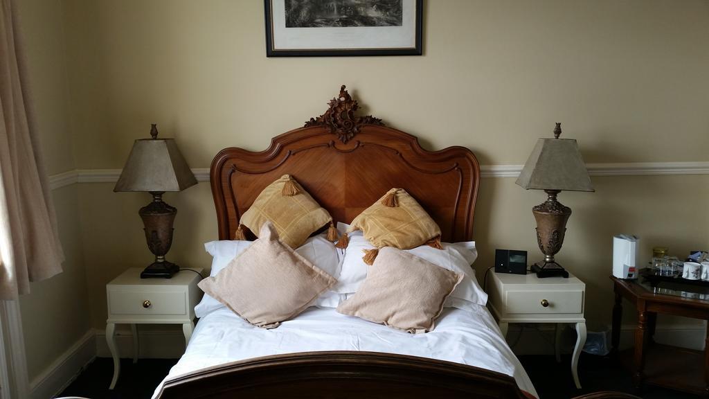 Crossways Guest House كيلتنهام الغرفة الصورة