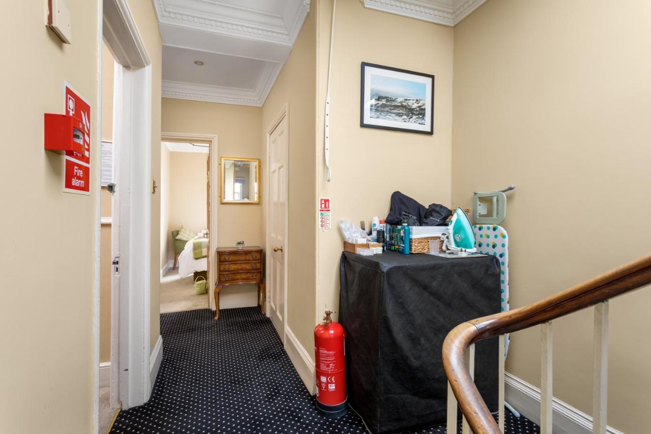 Crossways Guest House كيلتنهام المظهر الخارجي الصورة