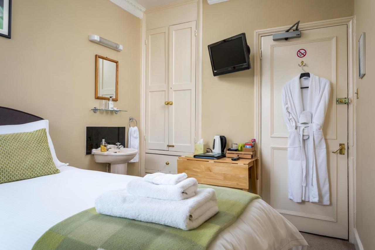 Crossways Guest House كيلتنهام المظهر الخارجي الصورة